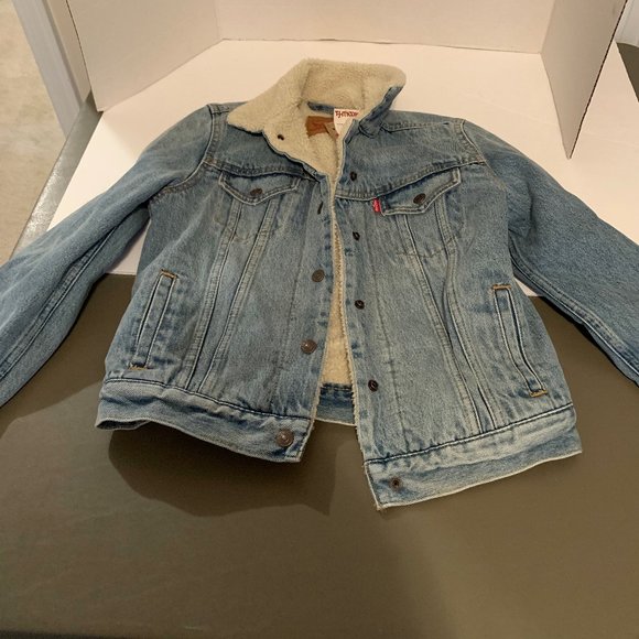 Levis Jacket - Picture 2 of 2